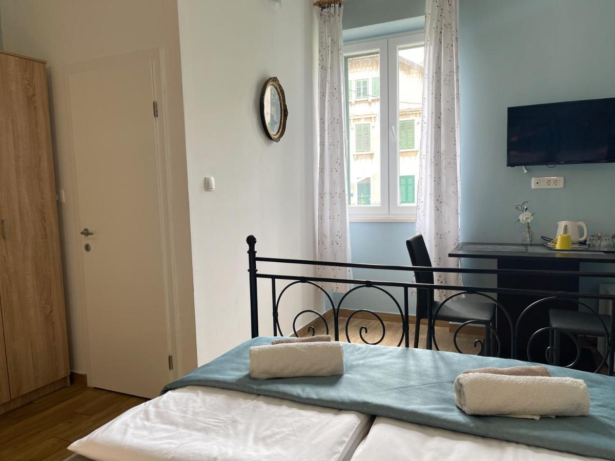 Rooms Lucia Сплит Экстерьер фото